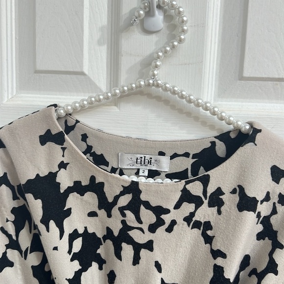 Tibi Cap Sleeve Sheath Dress - Picture 2 of 6